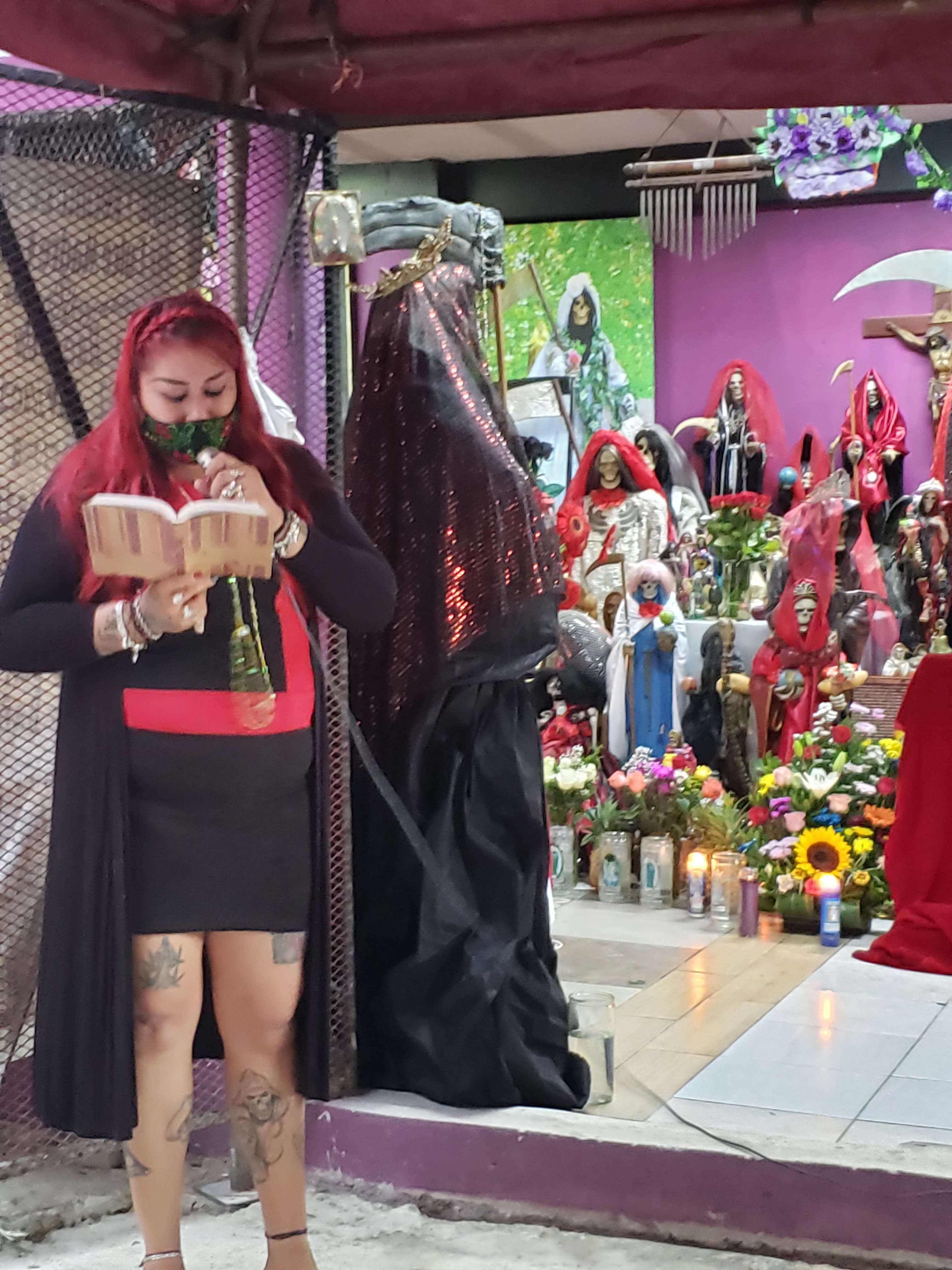 Santa Muerte of Health and Wealth – Photo-Essay from the Cancun Temple ...